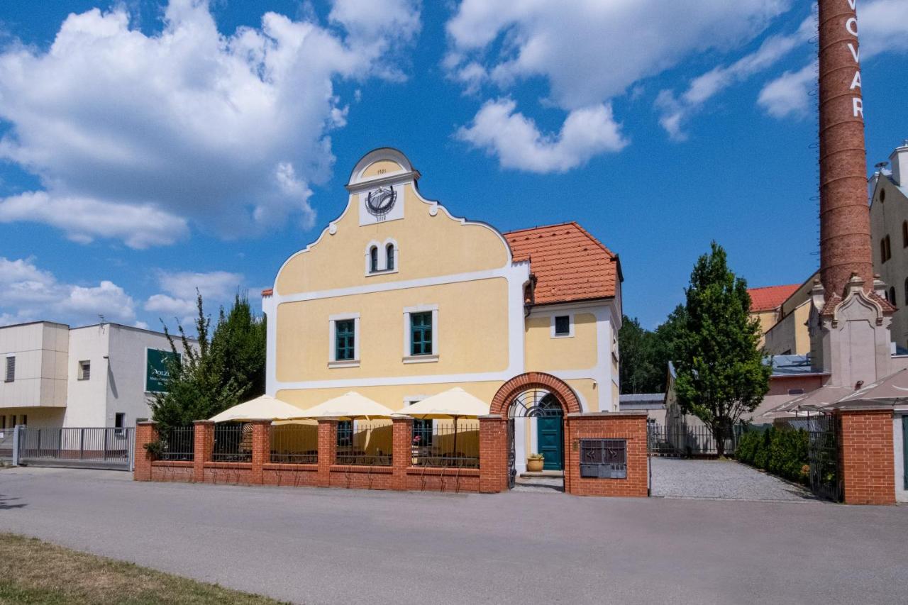 Penzion Elux Breclav Exterior photo